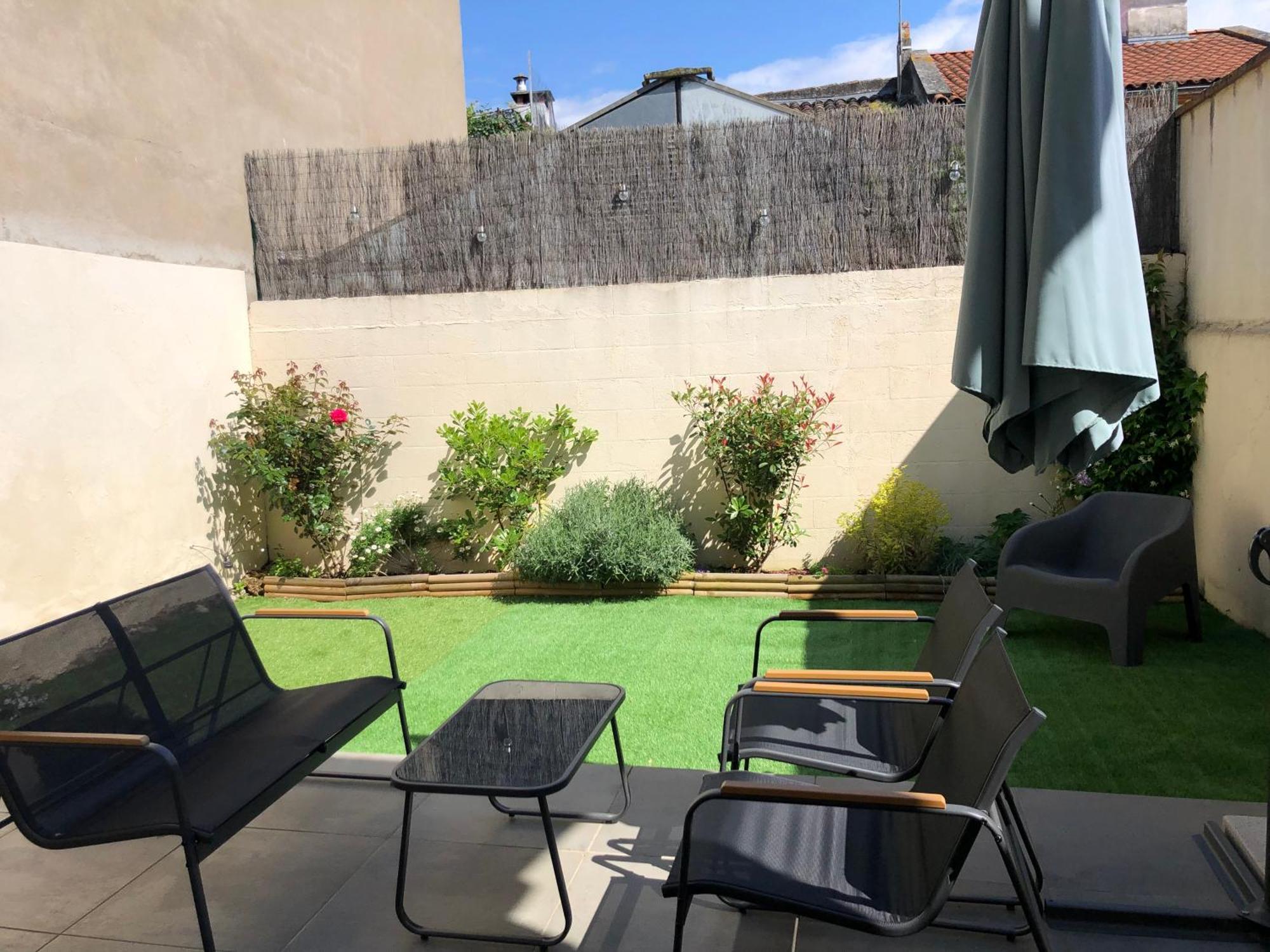 Maison De Village Avec Jardinet Bruguieres Dış mekan fotoğraf